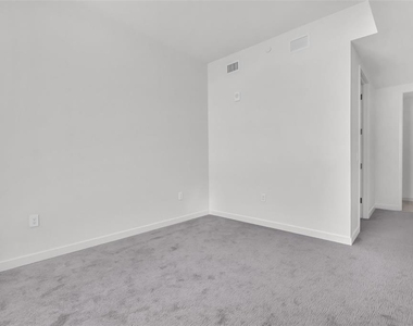 400 Central Avenue - Photo Thumbnail 37