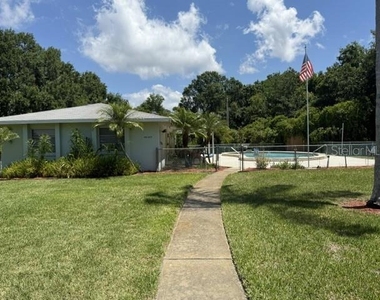 2833 Orange Tree Circle N - Photo Thumbnail 32