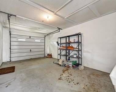 2833 Orange Tree Circle N - Photo Thumbnail 29
