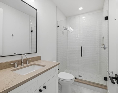 3012 S Esperanza Avenue - Photo Thumbnail 18