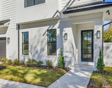 3012 S Esperanza Avenue - Photo Thumbnail 2