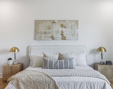 3010 S Esperanza Avenue - Photo Thumbnail 22