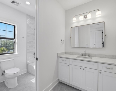 3010 S Esperanza Avenue - Photo Thumbnail 46