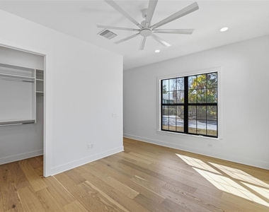 3010 S Esperanza Avenue - Photo Thumbnail 39