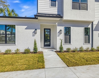 3010 S Esperanza Avenue - Photo Thumbnail 2