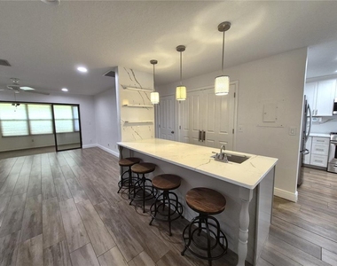 160 Joanne Place - Photo Thumbnail 11