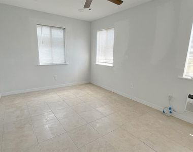 24 Lynn Way - Photo Thumbnail 7