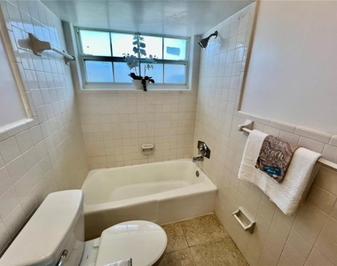 11315 3rd Street E - Photo Thumbnail 11