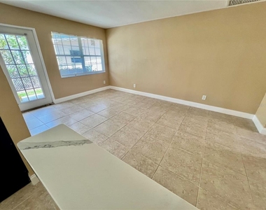 11315 3rd Street E - Photo Thumbnail 8
