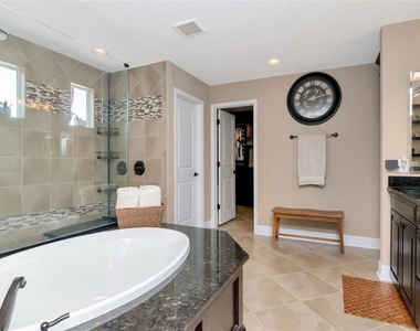 4527 Scarlet Loop - Photo Thumbnail 18