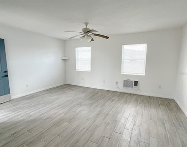 25 Lynn Way - Photo Thumbnail 9