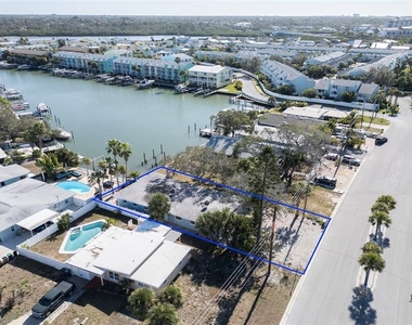 717 E Gulf Boulevard - Photo Thumbnail 22