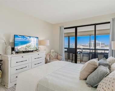 1460 Gulf Boulevard - Photo Thumbnail 33