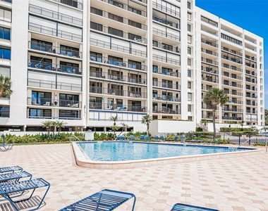 1460 Gulf Boulevard - Photo Thumbnail 46