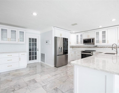 551 Crystal Drive - Photo Thumbnail 27