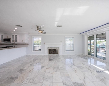 551 Crystal Drive - Photo Thumbnail 18