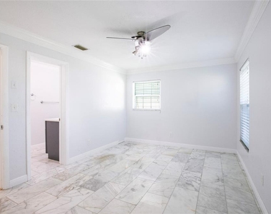 551 Crystal Drive - Photo Thumbnail 33