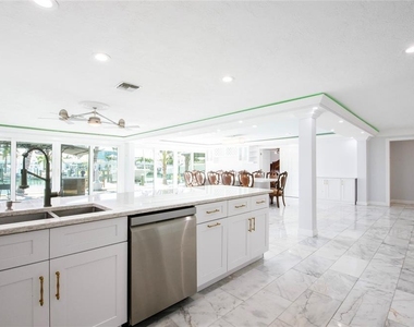 551 Crystal Drive - Photo Thumbnail 26