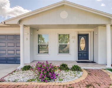 551 Crystal Drive - Photo Thumbnail 4