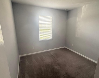 10567 Heron Hideaway Loop - Photo Thumbnail 21