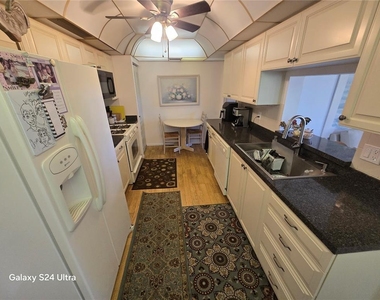 8186 Terrace Garden Drive N - Photo Thumbnail 17