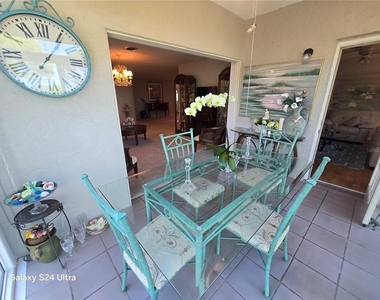 8186 Terrace Garden Drive N - Photo Thumbnail 15