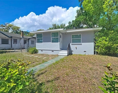 1035 15th Avenue S - Photo Thumbnail 1