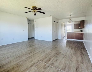 37 Las Brisas Way - Photo Thumbnail 9