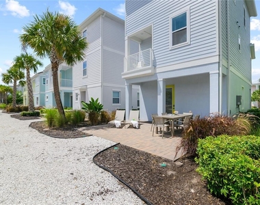 8040 Lost Shaker Lane - Photo Thumbnail 8