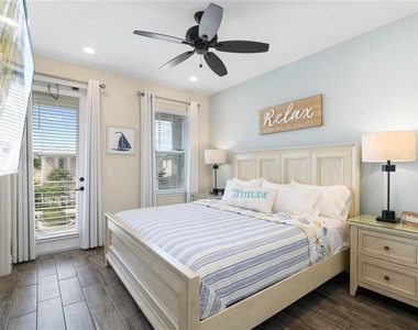 8040 Lost Shaker Lane - Photo Thumbnail 44