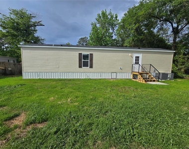 24048 Ermine Road - Photo Thumbnail 3