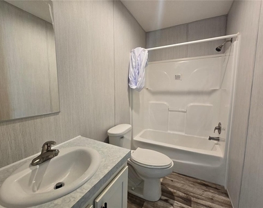 24048 Ermine Road - Photo Thumbnail 9