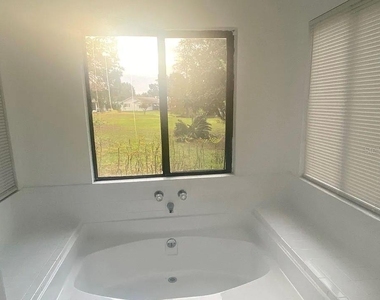 35 Aberdeen Circle - Photo Thumbnail 7