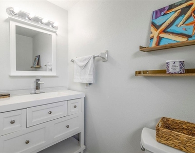 2586 Auburn Boulevard - Photo Thumbnail 18