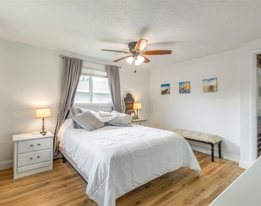 2586 Auburn Boulevard - Photo Thumbnail 15