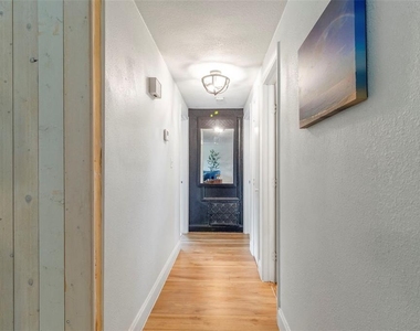 2586 Auburn Boulevard - Photo Thumbnail 11