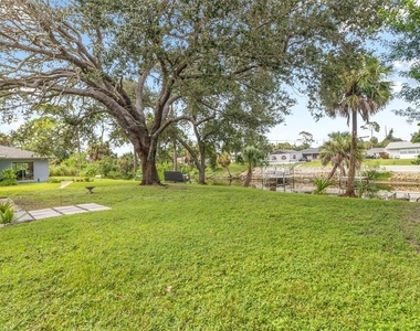 2586 Auburn Boulevard - Photo Thumbnail 28