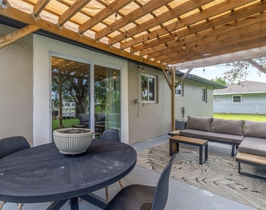2586 Auburn Boulevard - Photo Thumbnail 25