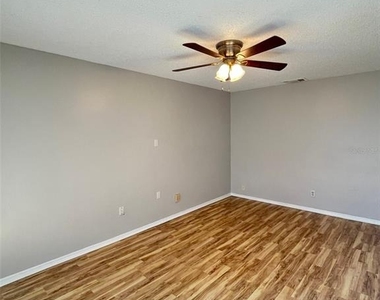 1234 Crossfield Drive - Photo Thumbnail 6
