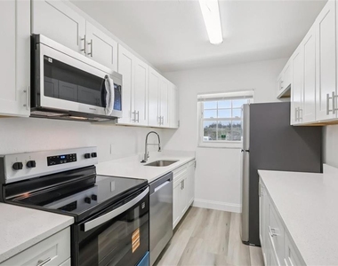 11147 Acme Drive - Photo Thumbnail 5
