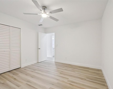 11147 Acme Drive - Photo Thumbnail 14