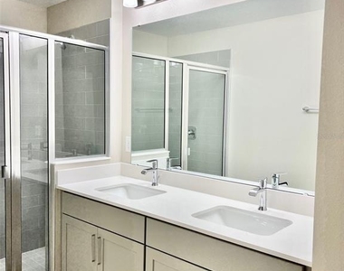 1398 Captiva Cove - Photo Thumbnail 18