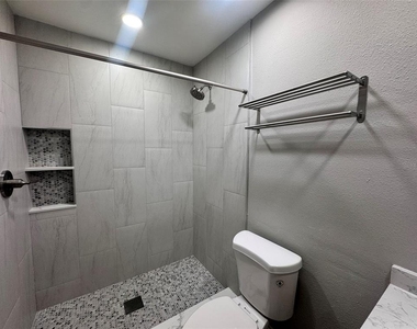 13903 Timberland Drive - Photo Thumbnail 16