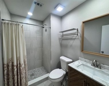 13903 Timberland Drive - Photo Thumbnail 17