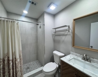 13903 Timberland Drive - Photo Thumbnail 18