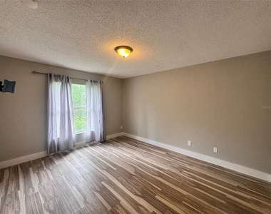 13903 Timberland Drive - Photo Thumbnail 14