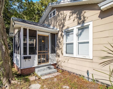 702 Nw 2nd Avenue - Photo Thumbnail 1