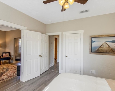 702 Nw 2nd Avenue - Photo Thumbnail 18