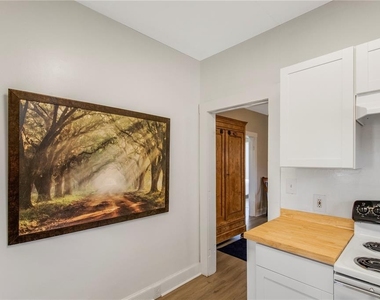 702 Nw 2nd Avenue - Photo Thumbnail 8