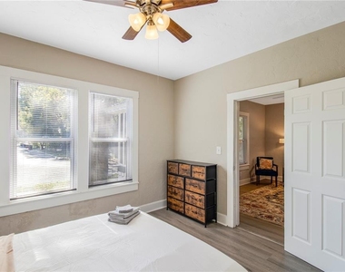702 Nw 2nd Avenue - Photo Thumbnail 17
